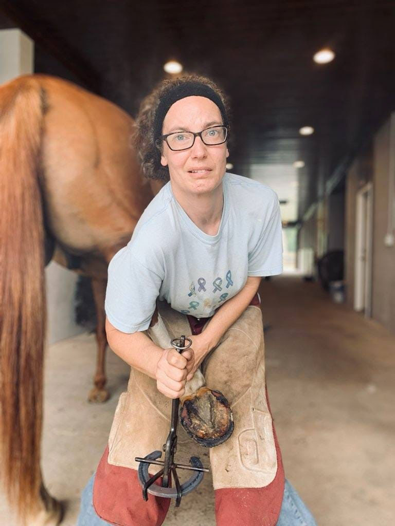 Lookout Mountain School of Horseshoeing-students-