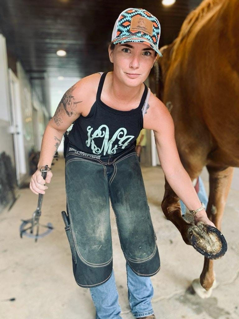 Lookout Mountain School of Horseshoeing-students-