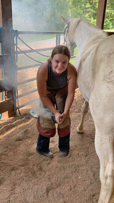 Lookout Mountain School of Horseshoeing-students-